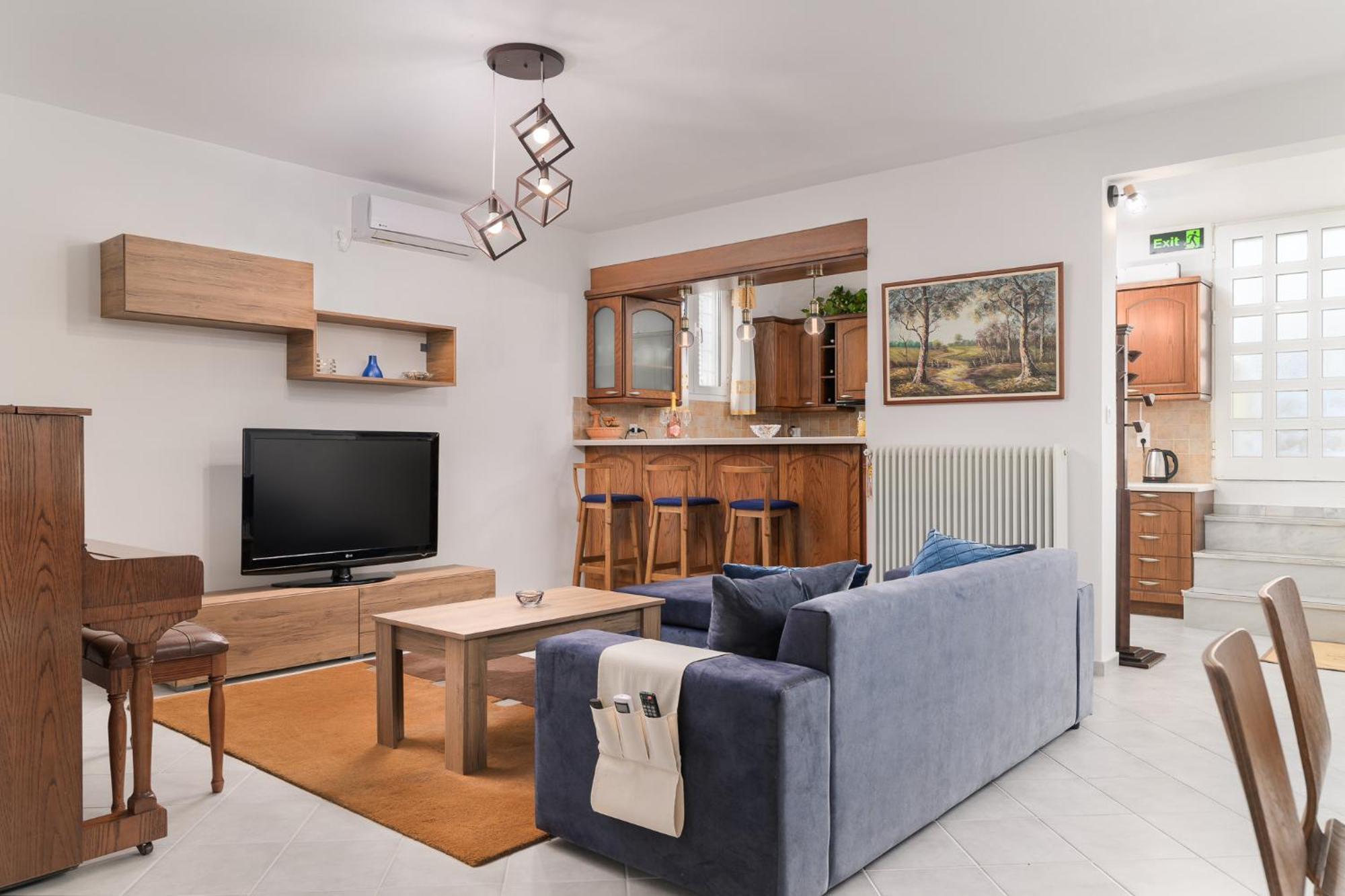 Domelia'S Luxury Apartments Near Airport & Beach 아르테미다 외부 사진